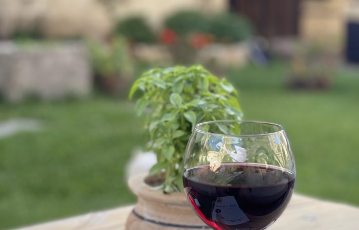 Mbreti “Zot e Njeri” Bashkë